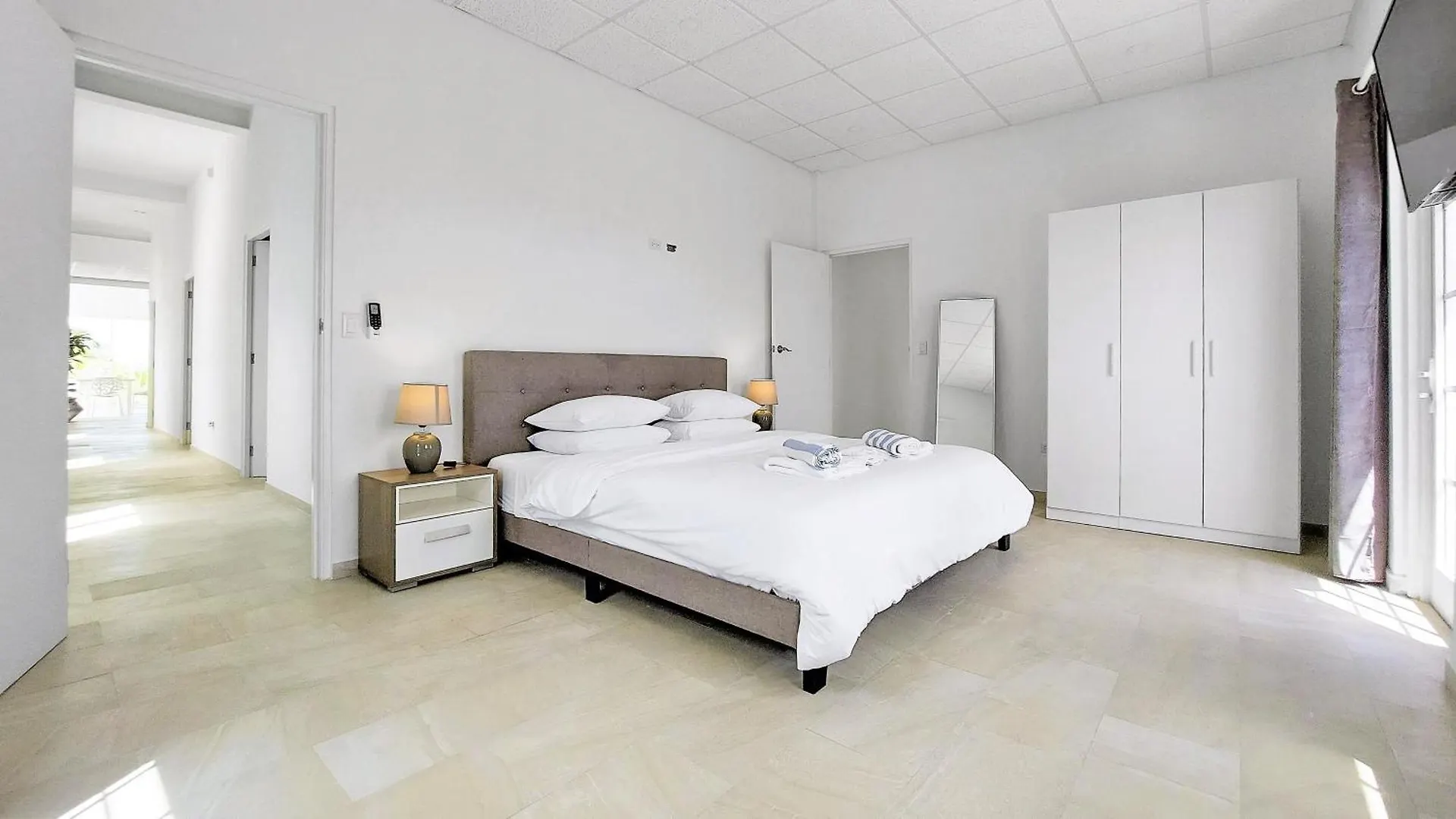 Bocobay Penthouse 4Br 4Ba With Rooftop Pool Oranjestad 0*,